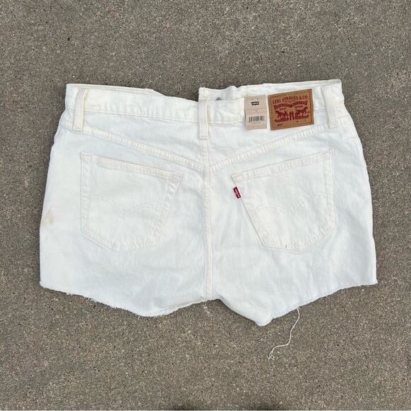 Levi’s 501 white frayed hem button fly distressed festival Jean shorts - Picture 5 of 9